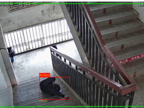 装了100个监控摄像头，为什么还是防不住校园安全事件？