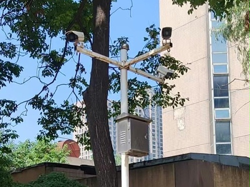 为您在西安的工厂安装智能监控摄像头，构筑安全与效率的坚实屏障